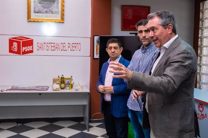 El secretario general del PSOE-A, Juan Espadas, en Santisteban del Puerto (Jaén).