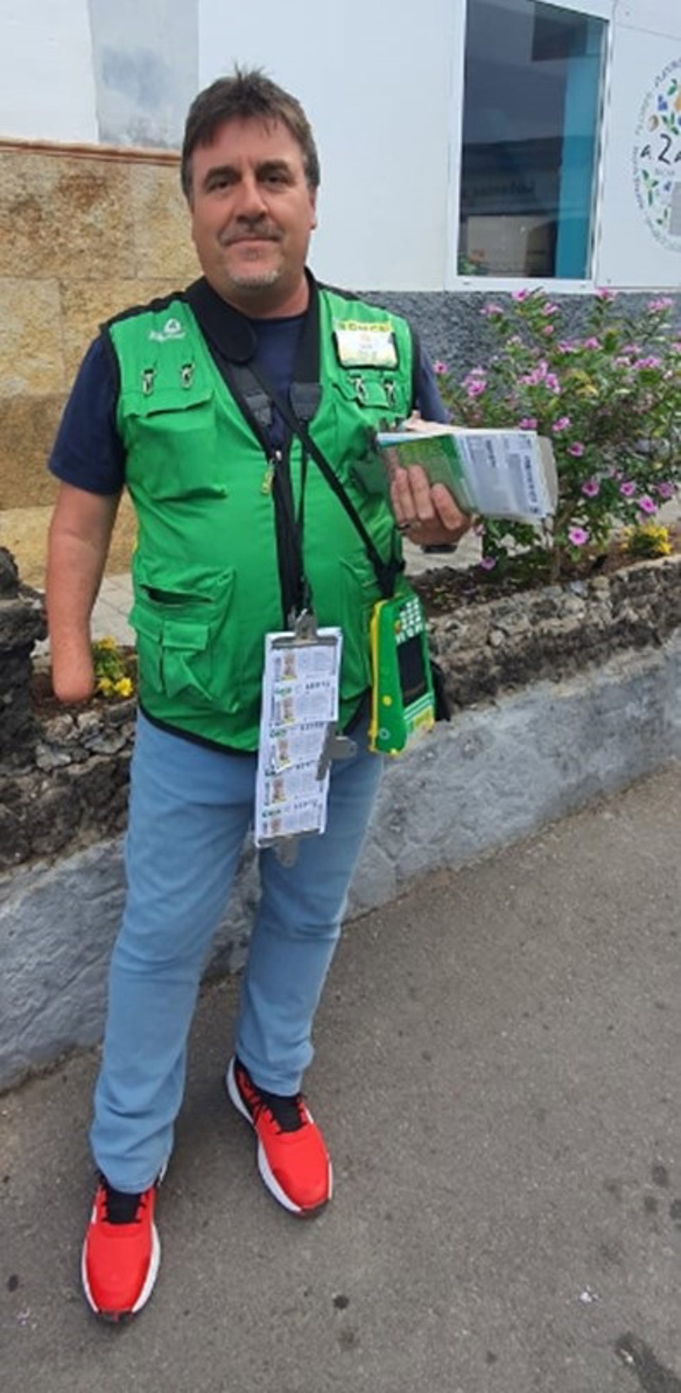 El agente vendedor de la ONCE en Agaete (Gran Canaria) Luis Mariano Calero Pérez