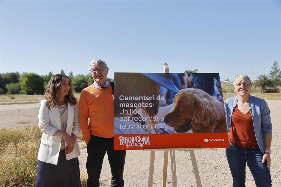 El alcalde de Valncia y candidato de Compromís a la reelección, Joan Ribó, anuncia su propuesta para crear en la ciudad un cementerio de animales de compañía.