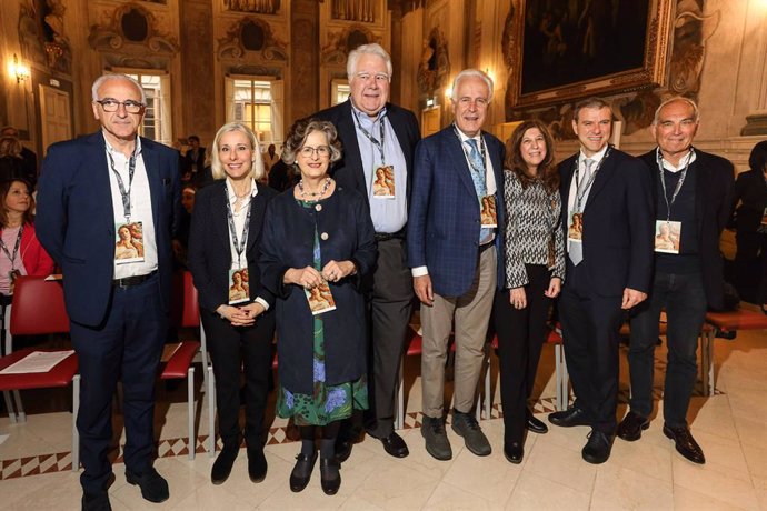 Nicola Armentano (City of Florence Councillor), Lucia Aleotti (Menarini Group Shareholder and Board Member), Cristina Acidini (Author of the Botticelli art monograph), Eric Cornut (Menarini Group Chairman), Eugenio Giani (President of Region of Tuscany)