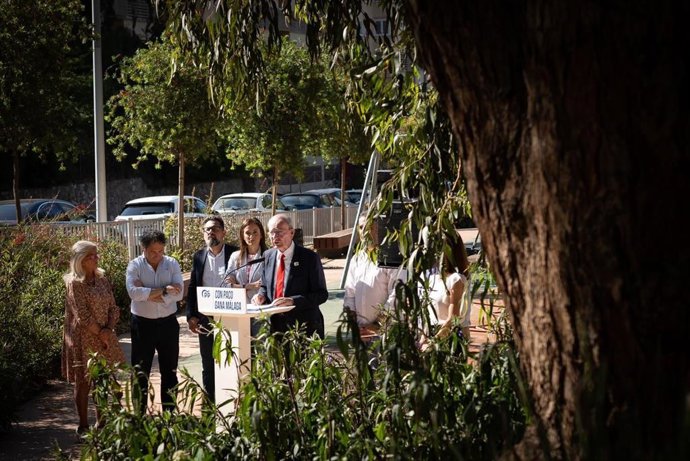 El alcalde y candidato del PP de Málaga a la reelección, Francisco de la Torre, en rueda de prensa