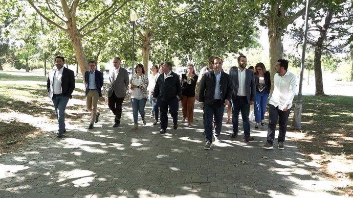 Fernández Vara con los candidatos del PSOE a las principales ciudades de la región.