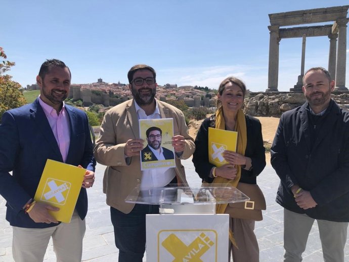 Sánchez Cabrera propone un contrato con los abulenses para mejorar su calidad de vida y cambiar la ciudad