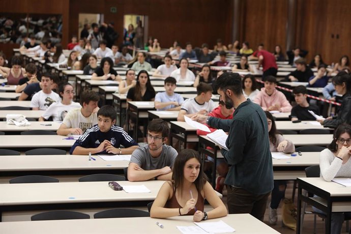 Archivo - Imagen de archivo de la EvAU.