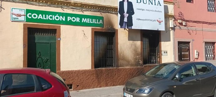 La sede CPM ha sufrido esta madrugada un incendio que provocó daños materiales tras la intervención de los Bomberos