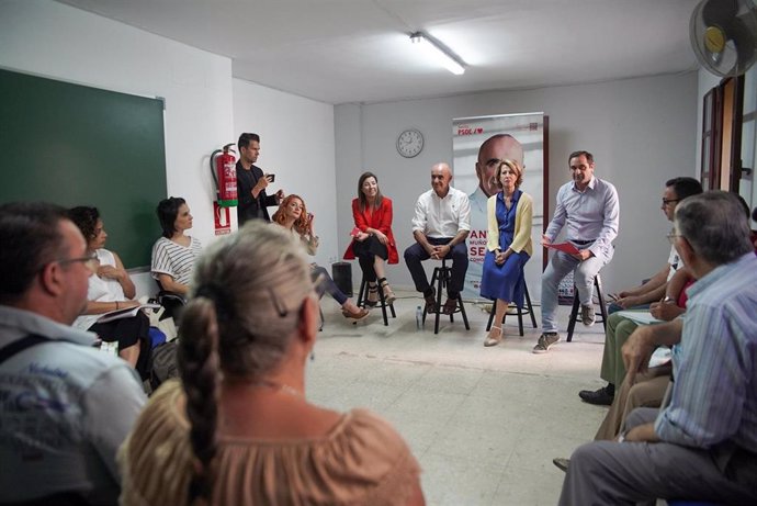 Muñoz en su encuentro en el Polígono Norte