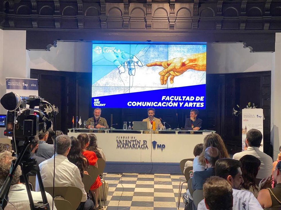 Presentación de la nueva Facultad de Comunicación y Artes de la Loyola