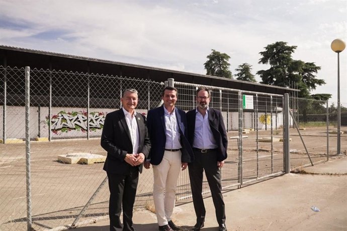 José María Bellido (centro) con Antonio Sanz y Adolfo Molina.