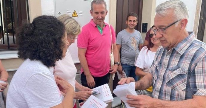 Los candidatos por el PSOE a las Alcaldías de Beas y Bonares piden el voto "con el aval de la gestión"