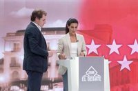 Ayuso afea a Vox que relacione "inmigración con delincuencia" y Lobato lo ve "una falta de sensibilidad"