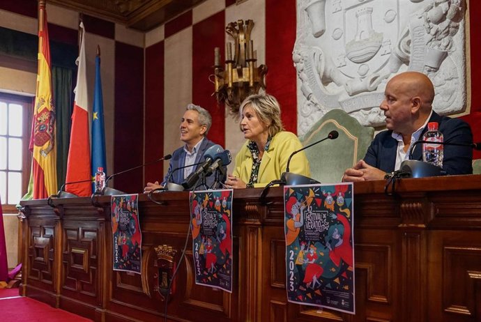 Archivo - Presentación del 42 Festival de Verano de Camargo.