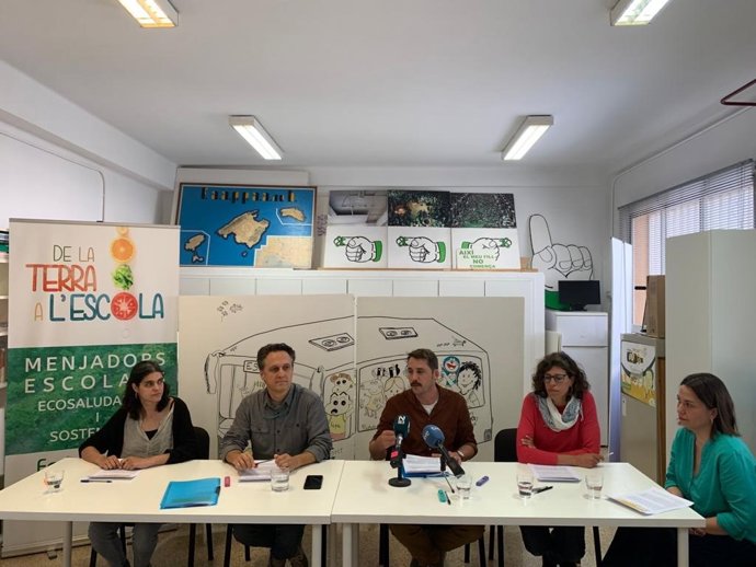 Representantes del Centro de Estudios Rurales y de Agricultura Internacional (Cerai), la Asociación de la Producción Agraria Ecológica de Mallorca (Apaema), FAPA Mallorca y Justicia Alimentaria