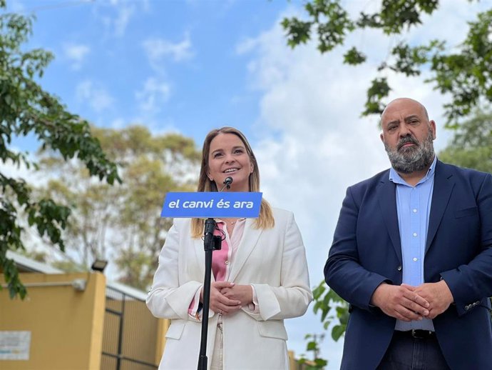 La presidenta del PP de Baleares y candidata al Govern, Marga Prohens, y el candidato a la alcaldía de Palma, Jaime Martínez.