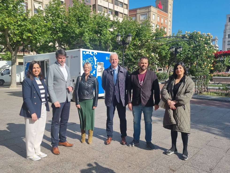 El PSOE propone potenciar el reciclaje frente al Punto Limpio