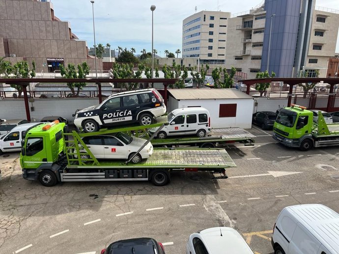 Imagen de la retirada de los vehículos