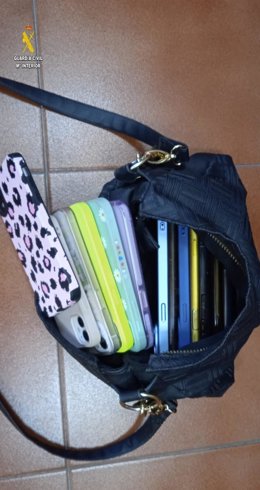 Detenidas dos mujeres por el robo de una quincena de móviles durante la Feria de Los Barrios (Cádiz)