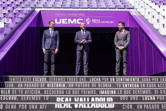 Presentación de la escuela universitaria entre la UENC y el Real Valladolid.