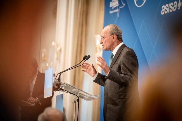 El alcalde de Málaga y candidato del PP a la reelección, Francisco de la Torre, en un acto