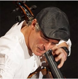 El violonchelista John Fellingham.