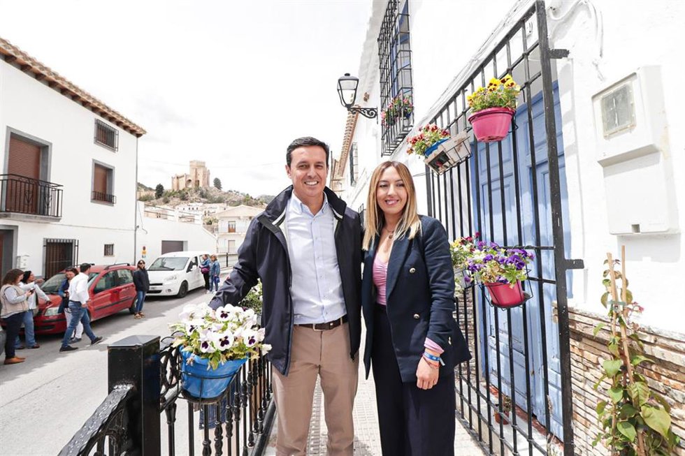 El presidente de la Diputación, Javier Aureliano García, en Vélez-Blanco (Almería)