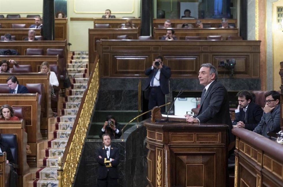 Archivo - El diputado Enrique Fernando Santiago Romero, en el Pleno del Congreso de los Diputados, a 24 de enero de 2023, en Madrid (España). 