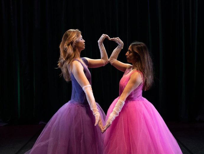 'Hacer Amor', De Las Hermanas Gestrings