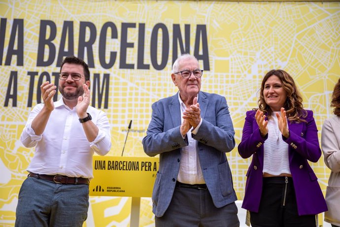 El president de la Generalitat, Pere Aragons; el candidat d'ERC a l'alcaldia de Barcelona, Ernest Maragall, i la consellera de Presidncia, Laura Vilagr