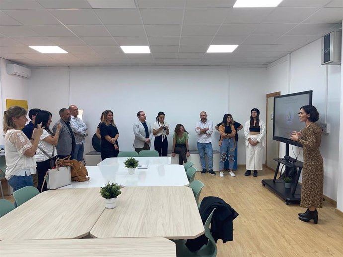 El IES Calvi inaugura la nueva Aula de tecnología aplicada al sector productivo