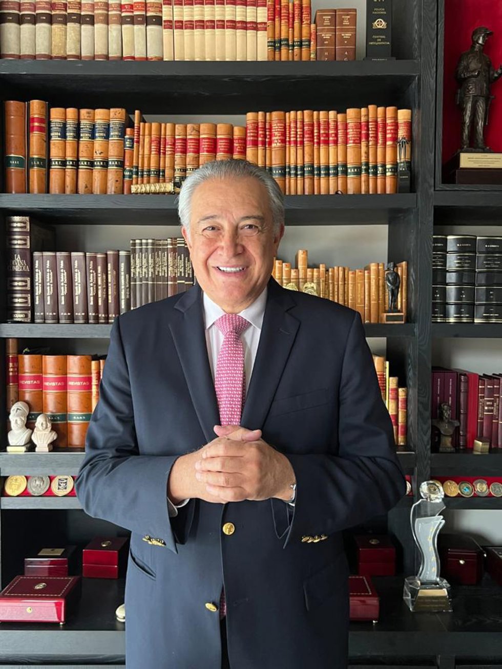 El exvicepresidente colombiano Óscar Naranjo Trujillo, nombrado presidente del Consejo Social de UNIR en Colombia