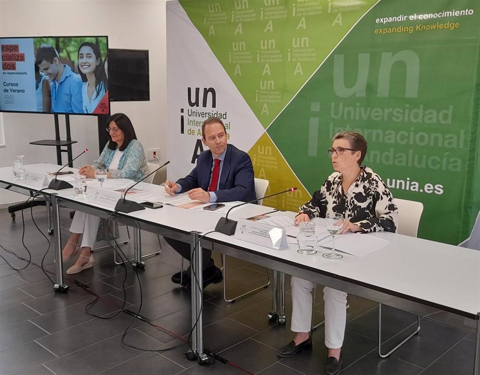 Presentación de los Cursos de Verano de la UNIA en la sede de La Rábida (Huelva).