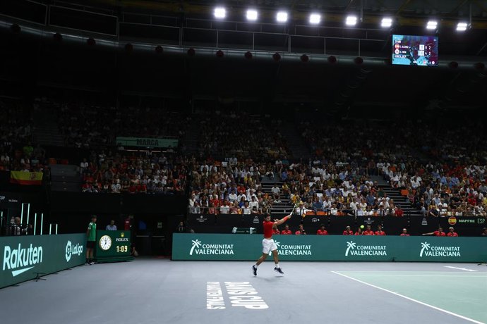 Archivo - Arxiu - Imatge de la Font de Sant Luis durant un partit de Carlos Alcaraz en la fase de grups de les Finals de la Copa Davis 2022