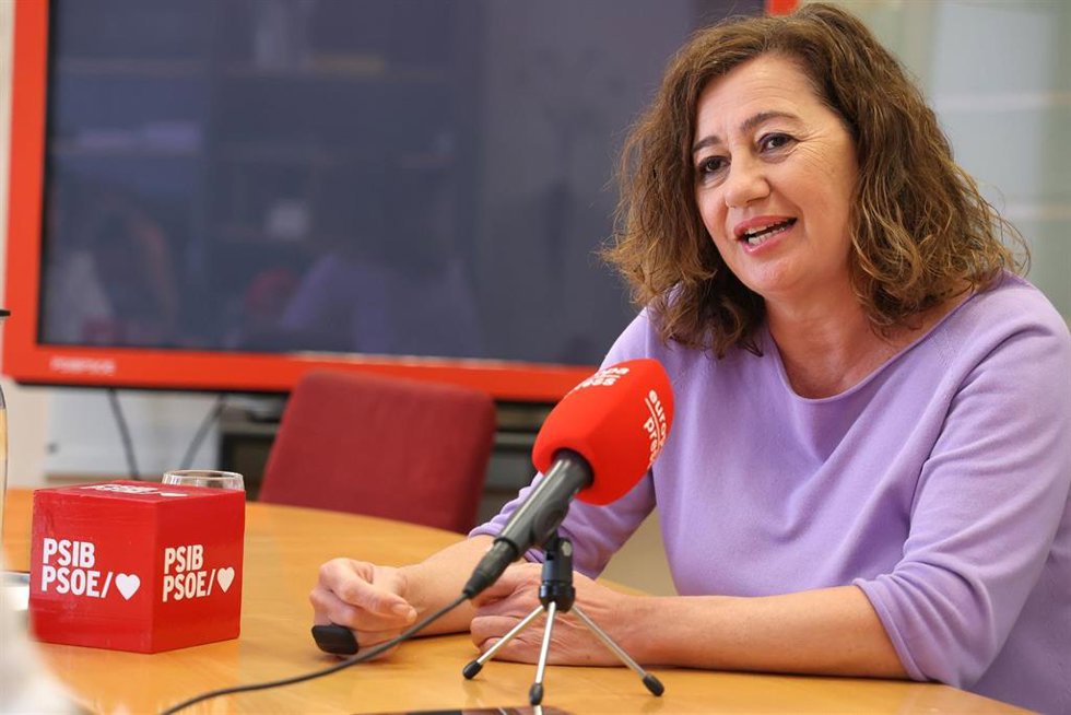 Archivo - La presidenta del Govern balear, Francina Armengol, durante una entrevista para Europa Press