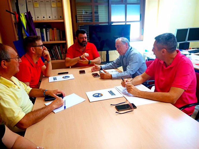 Reunión entre responsables de UGT y AUGC de Córdoba.