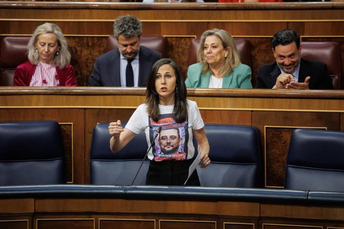 La ministra de Drets Socials i Agenda 2023, Ione Belarra, intervé durant una sessió de control al Govern, al Congrés dels Diputats, a 17 de maig de 2023, a Madrid (Espanya). 