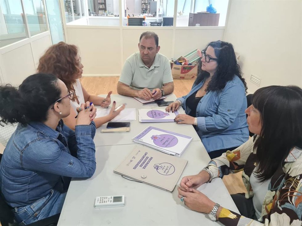 Reunión de CS con la asociación de mujeres La Muralla