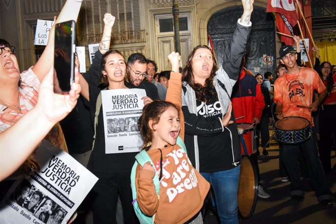 Archivo - Manifestación exigiendo justicia por la masacre de San Miguel del Monte en Argentina