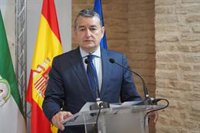 La Junta pide a Espadas que explique si recibió "información privilegiada" del CIS en una reunión con Tezanos