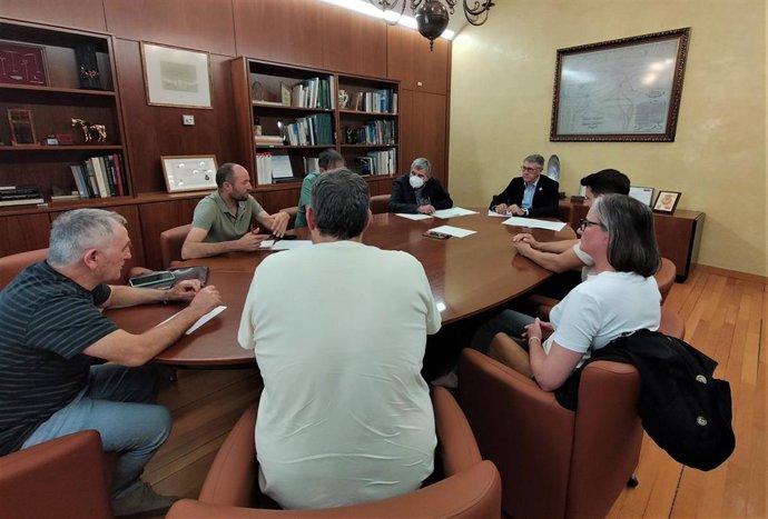 El presidente de la CHS se reúne con Ecologistas en Acción para analizar la situación del río Luchena