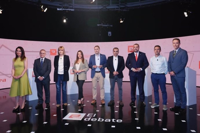 Foto de familia del debate electoral de RTPA para las elecciones autonómicas del 2023.