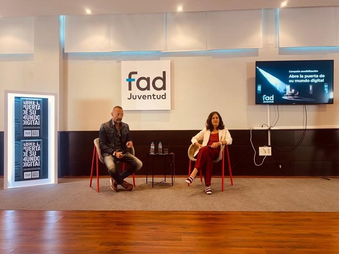 Fad Juventud presenta una campaña de sensibilización social  'Abre la puerta de su mundo digital