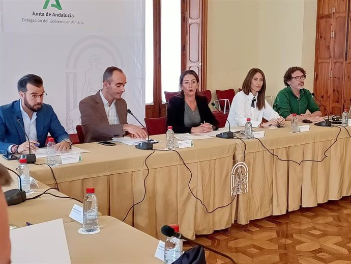 La delegada de la Junta en Almería preside el comité asesor del Infoca en Almería.
