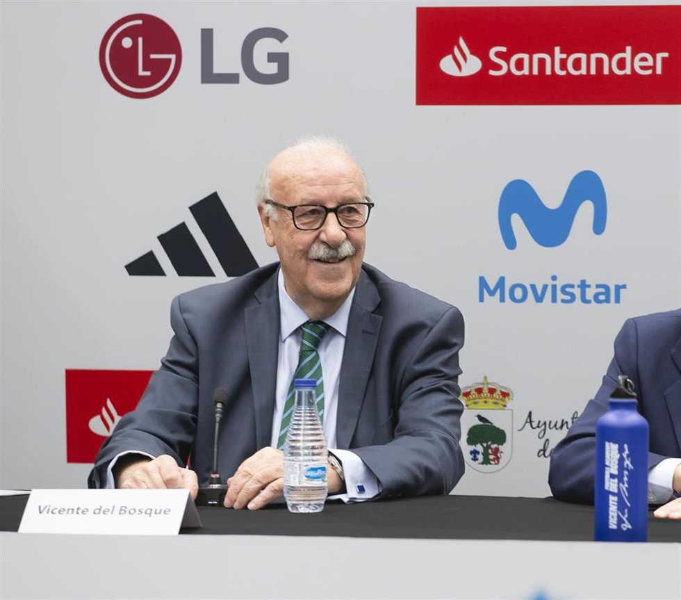 Archivo - El ex seleccionador nacional de fútbol Vicente del Bosque 