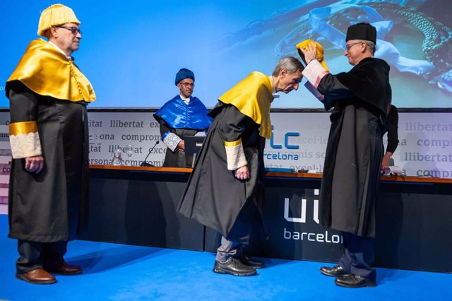 Eduardo Bruera, referente mundial en cuidados paliativos, investido Doctor Honoris Causa por UIC Barcelona