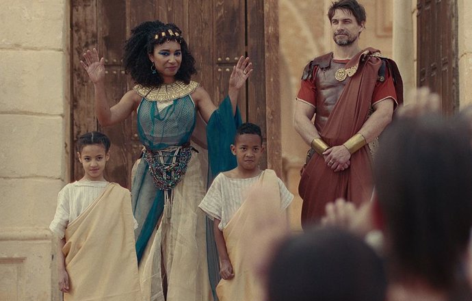 ¿Era Negra La Reina Cleopatra? La Serie De Netflix Desata La Polémica