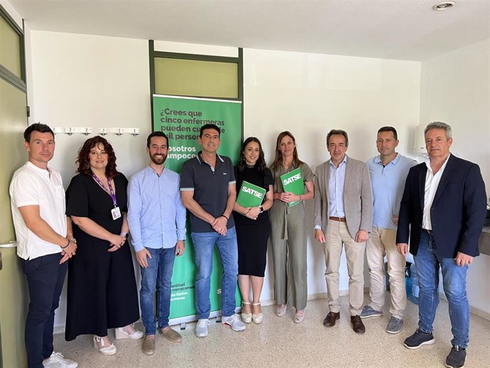 Asistentes a la reunión de Ciudadanos con el Sindicato de Enfermería Satse.