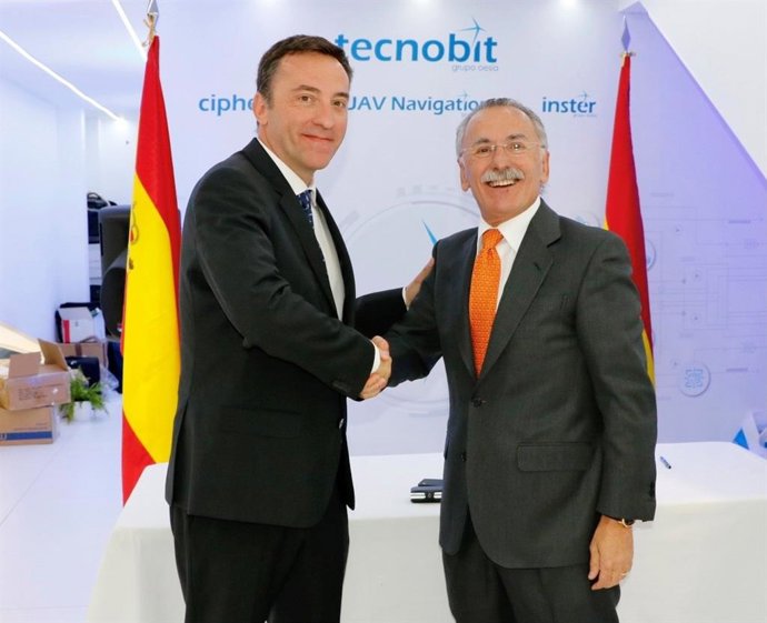 Luis Furnells, presidente ejecutivo de Grupo Oesía, y Ricardo Domínguez, presidente de Navantia