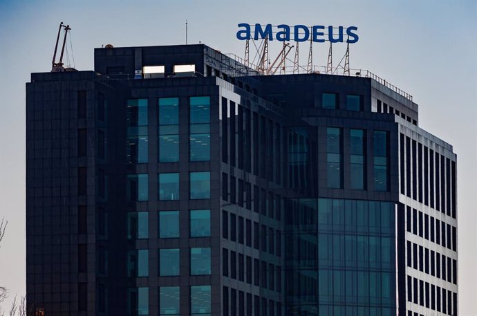 Archivo - Fachada de la sede de Amadeus en el edificio Herre, a 2 de marzo de 2023, en Madrid (España).
