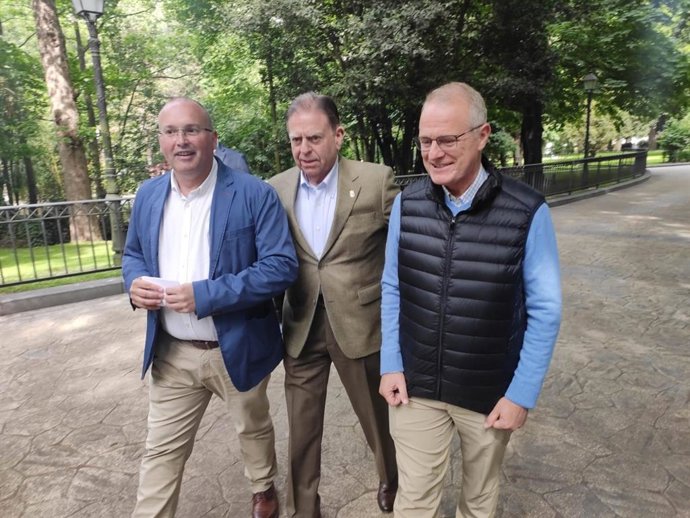 Miguel Tellado, Alfredo Canteli y Diego Canga