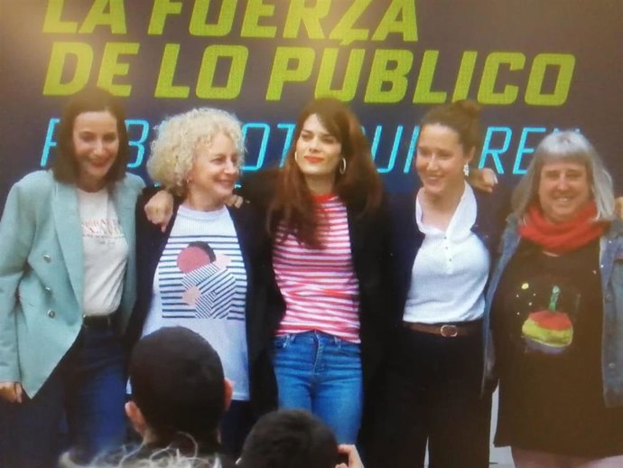 La portavoz nacional de Podemos, Isabel Serra, ha estado en un acto electoral en Vitoria-Gasteiz