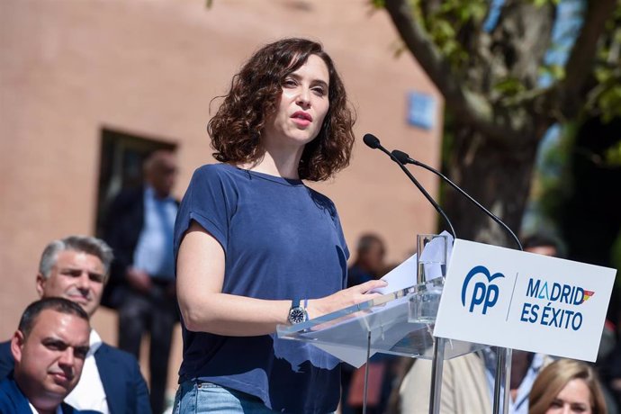 Archivo - La presidenta de la Comunidad de Madrid y presidenta del Partido Popular (PP) de la Comunidad madrileña, Isabel Díaz Ayuso